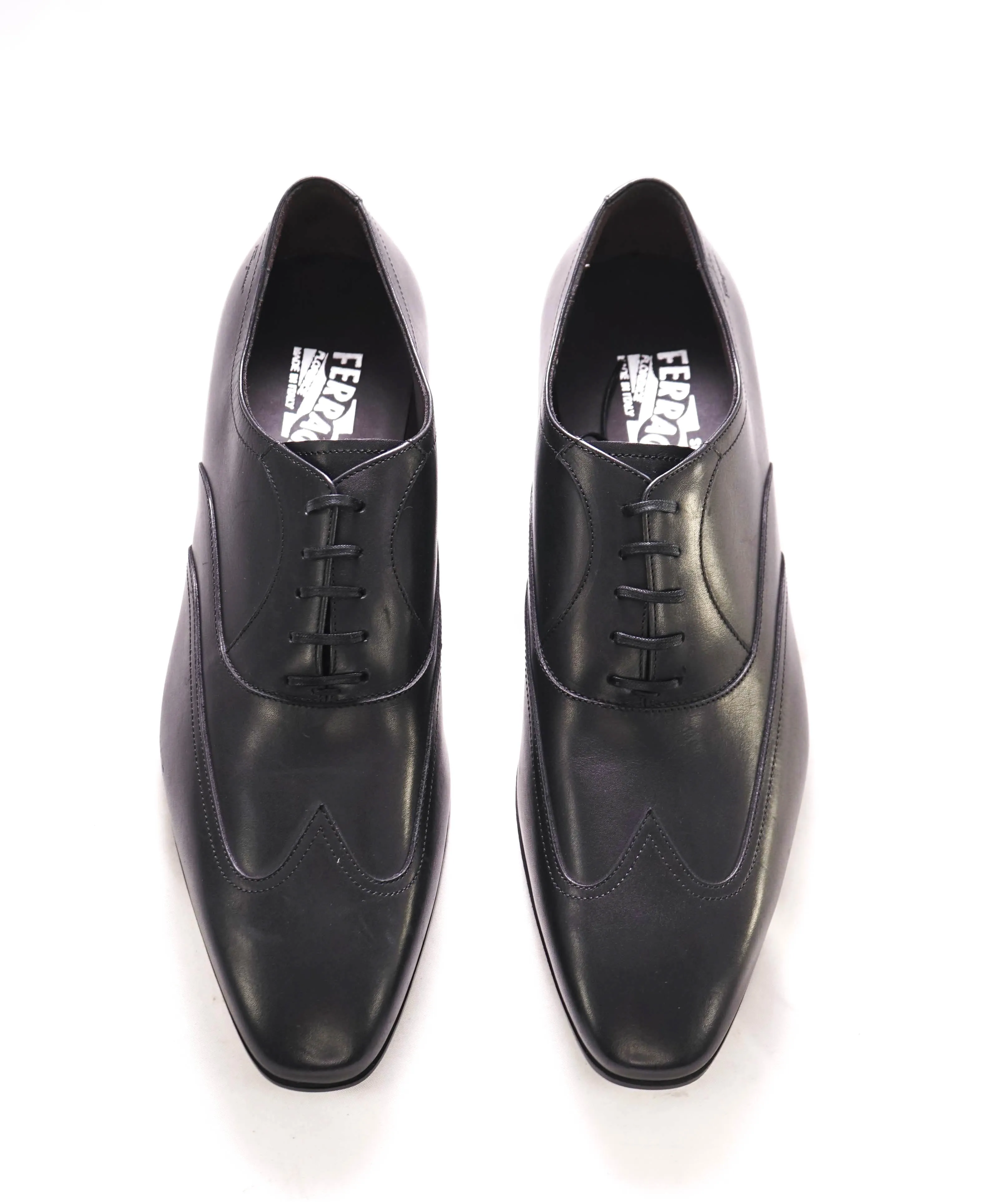 $850 SALVATORE FERRAGAMO -  Solid Wingtip Black Leather Oxfords - 8.5 US
