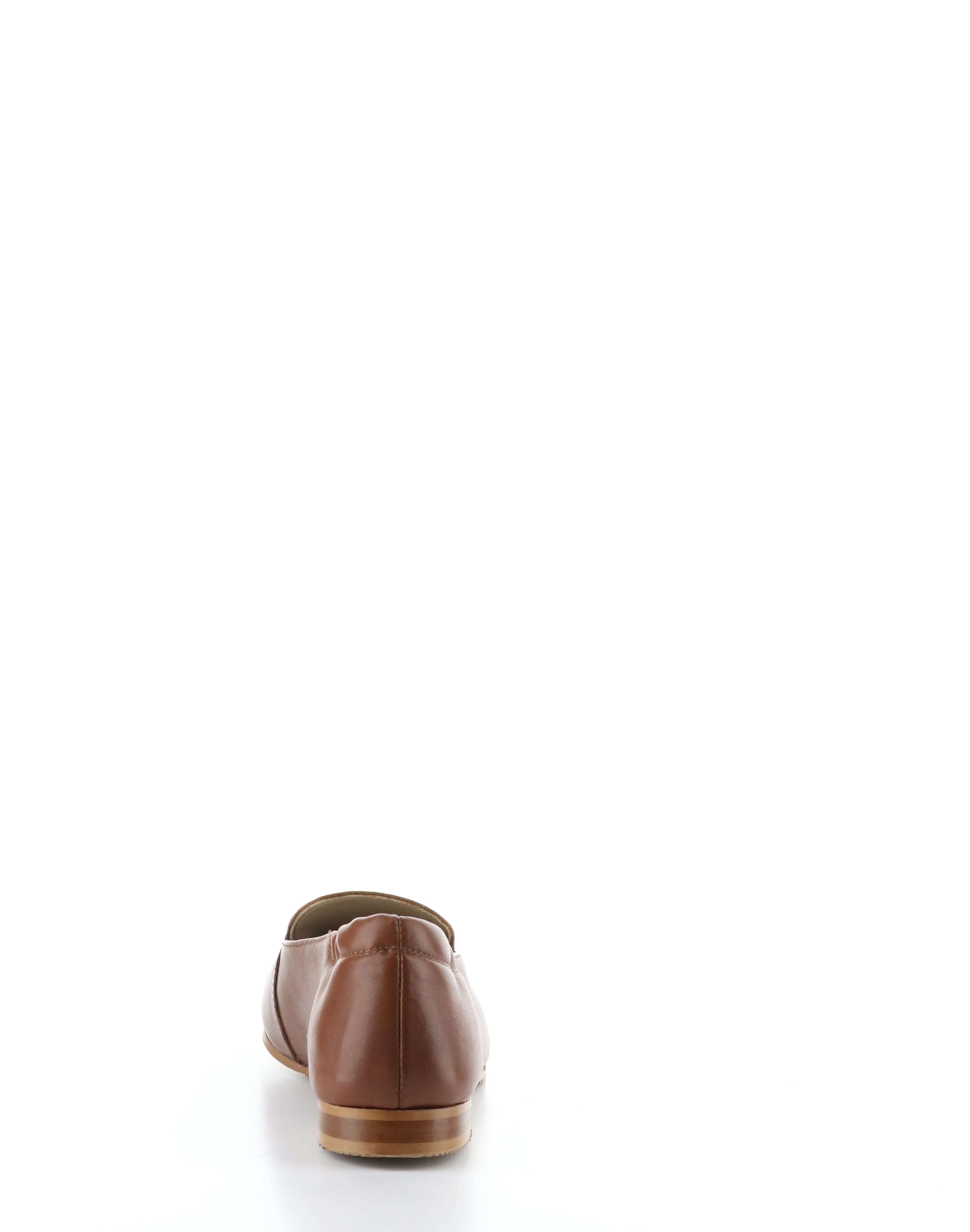 NIKKI TOBACCO Pointed Toe Shoes