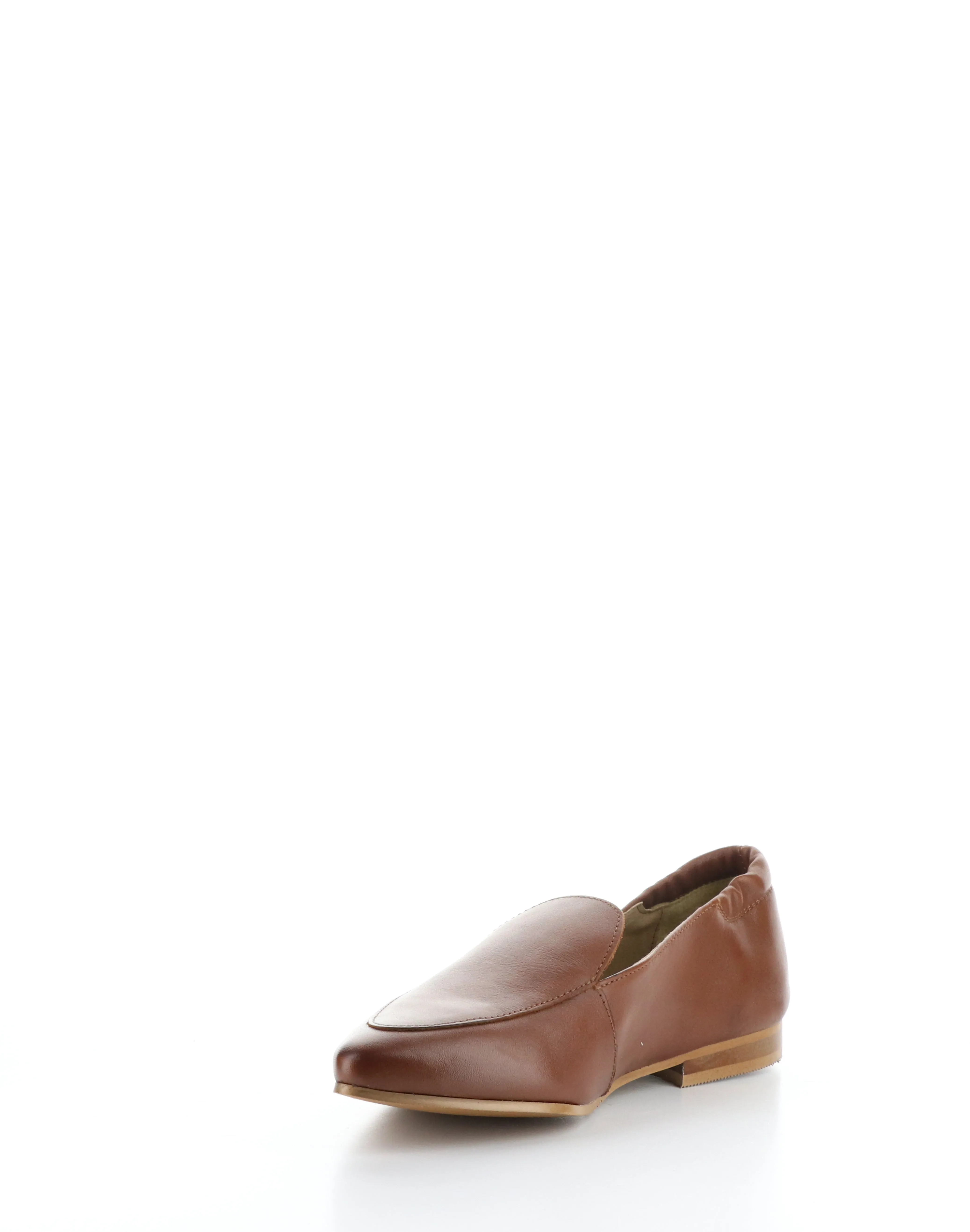 NIKKI TOBACCO Pointed Toe Shoes