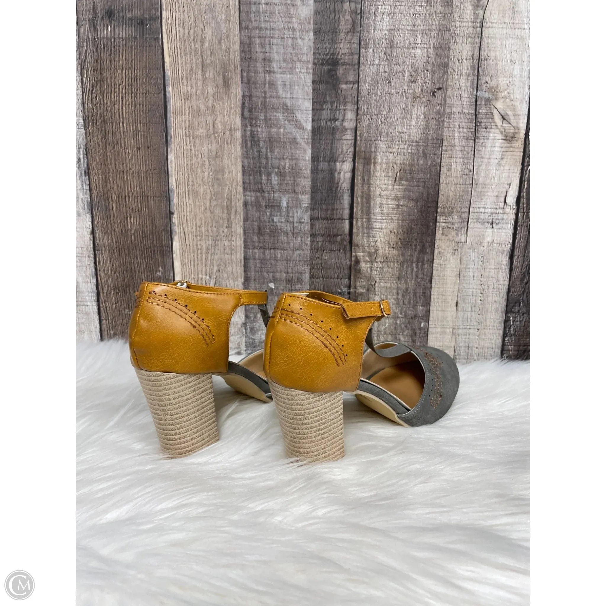 Shoes Heels Block By Cmf In Grey, Size: 7
