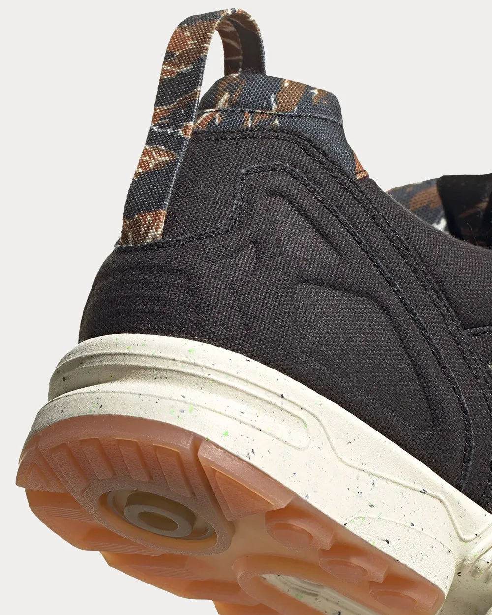 ZX 8000 Out There Core Black / Orange Low Top Sneakers